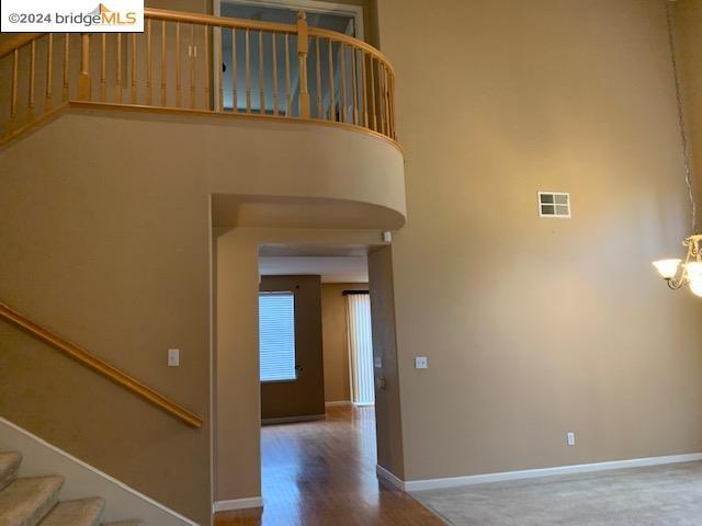 Building Photo - 91 E Country Club Dr