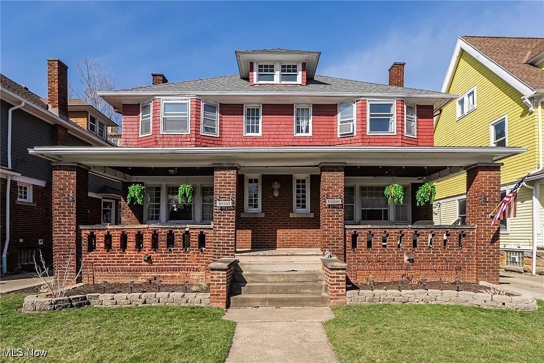 10310 Clifton Blvd Cleveland, OH 44102 – photo 1