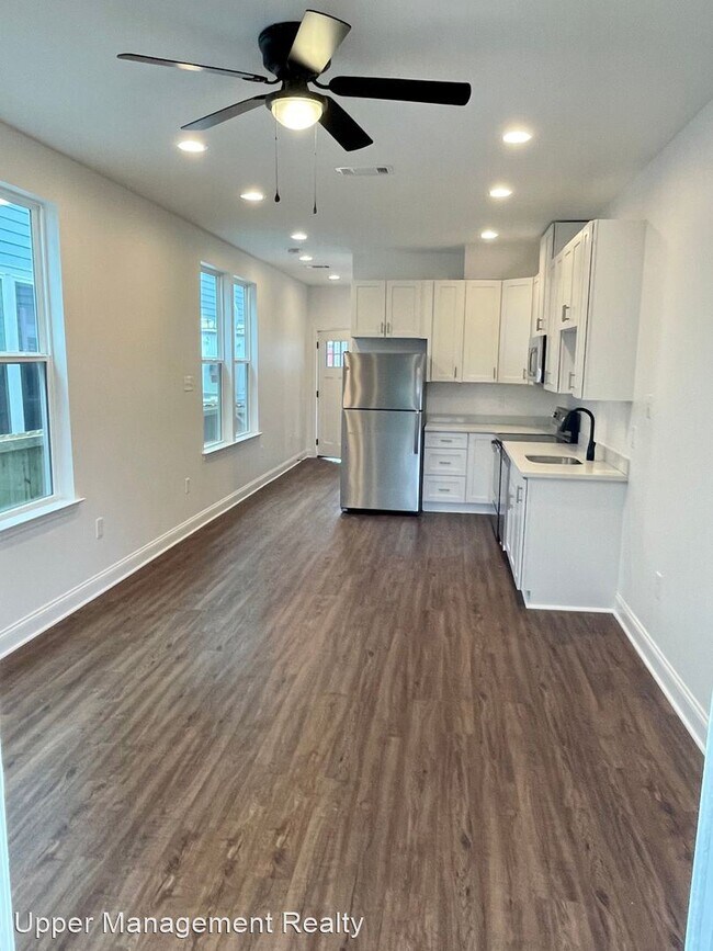 Building Photo - 2 br, 2.5 bath Apartment - 1618 - 1620 Mag...
