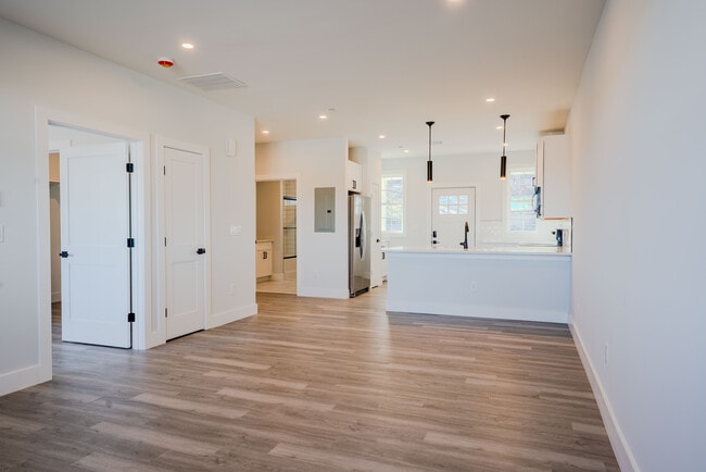 Building Photo - Marin Village