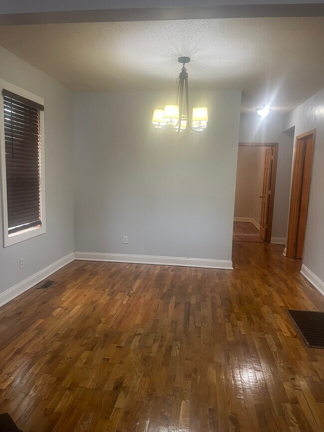 Foto del edificio - 4049 Darby St