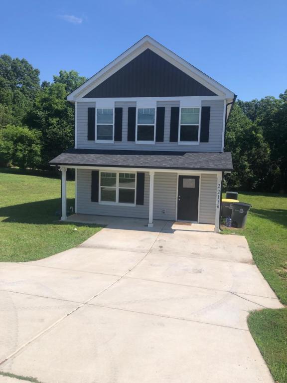 Foto principal - 2211a Ln St