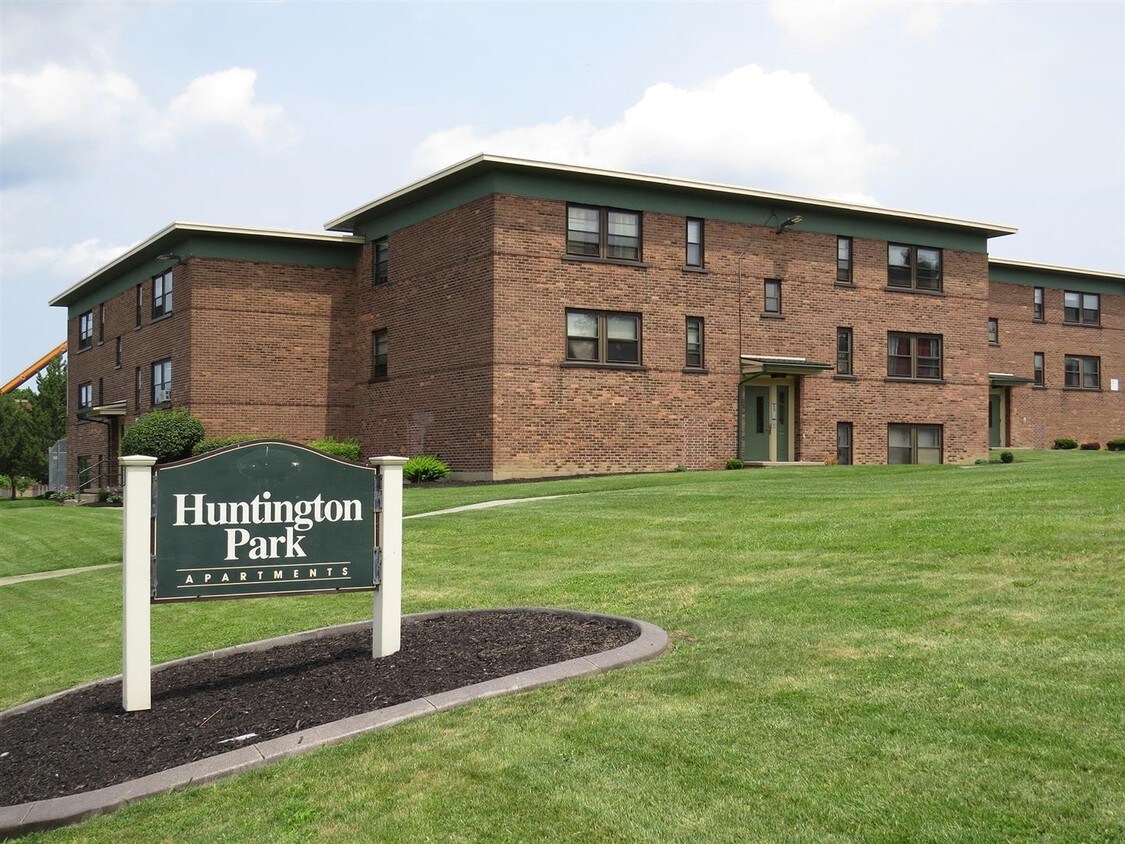 Foto principal - Huntington Park Apartments
