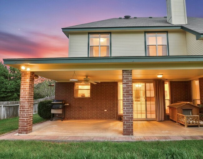 Foto del edificio - AVAILABLE JANUARY 15TH