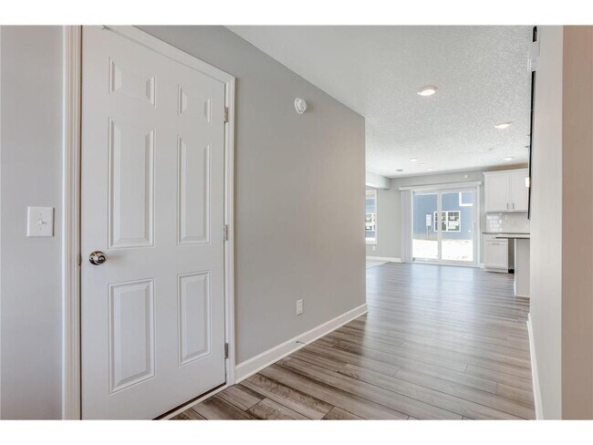 Foto del edificio - 1142 Middlefield Rd