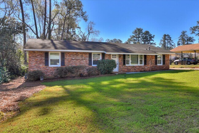 Foto del edificio - 1202 Oakdale Rd