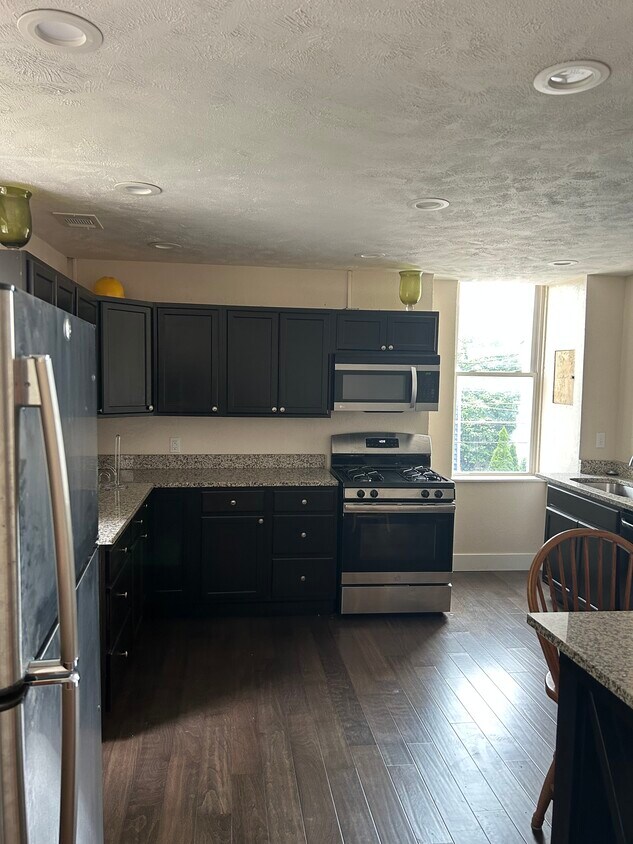 Primary Photo - 113 S 25th St