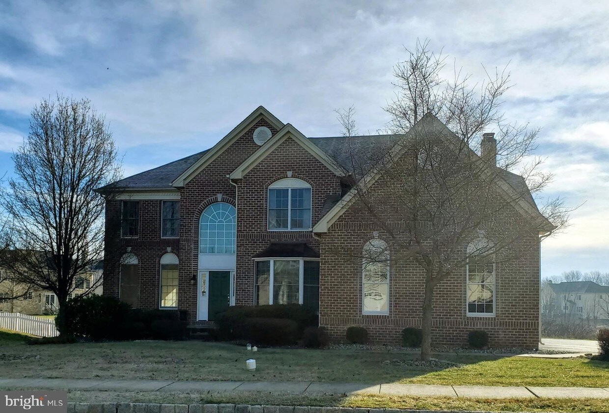 220 Prescott Dr, Chester Springs, PA 19425