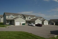 Foto principal - Aspen Court Townhomes