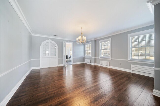 Foto del edificio - 1211 Willow Ln