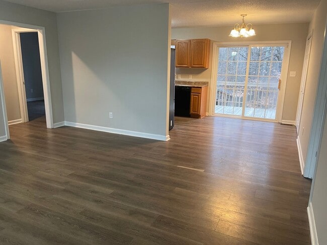 Building Photo - 3 Bedroom in Thomasville