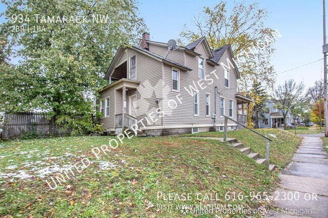 Foto del edificio - 934 Tamarack Ave NW