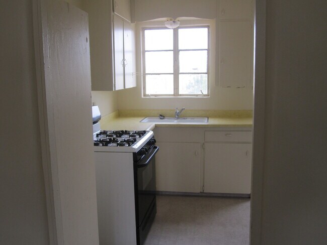 Building Photo - 105 S Bayard