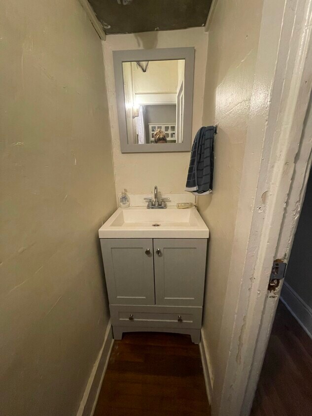 Foto del edificio - 452 Hudson Ave