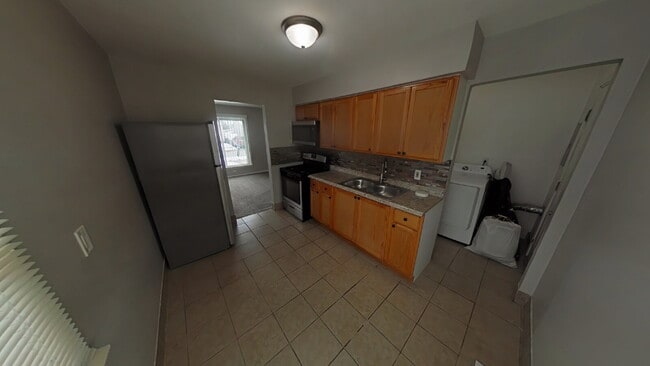 Building Photo - 22819 Nagel St