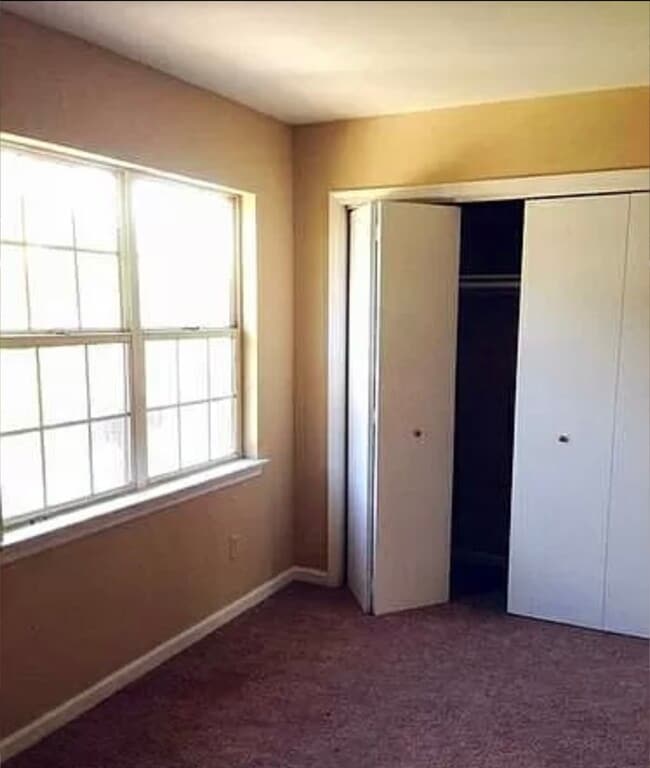 Foto del edificio - 2125 Commonwealth Dr