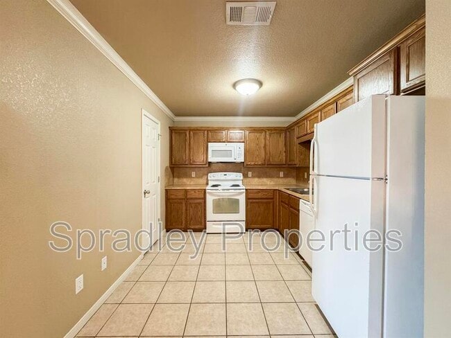 Building Photo - 4850-48205 205 Loop