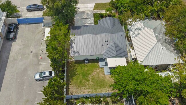 Foto del edificio - 3737 Frow Ave