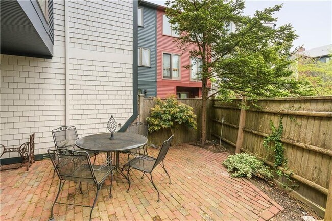 Foto del edificio - 319 Swans Wharf Row