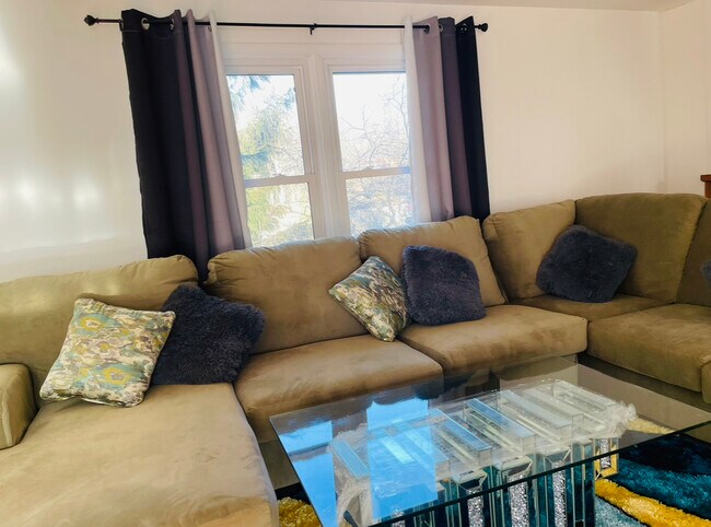 Foto del edificio - 2838 Fairhaven Dr