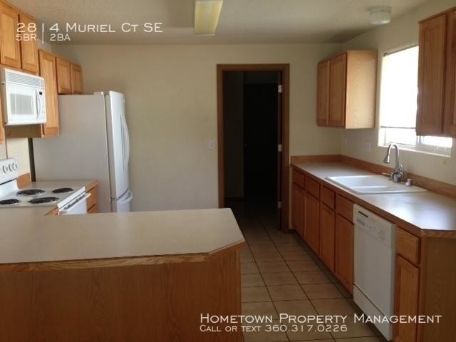 Foto del edificio - 5 bedroom in Lacey WA 98503