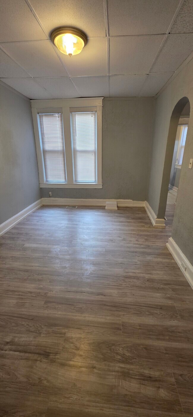 Foto del edificio - 3110 Oakfield Ave