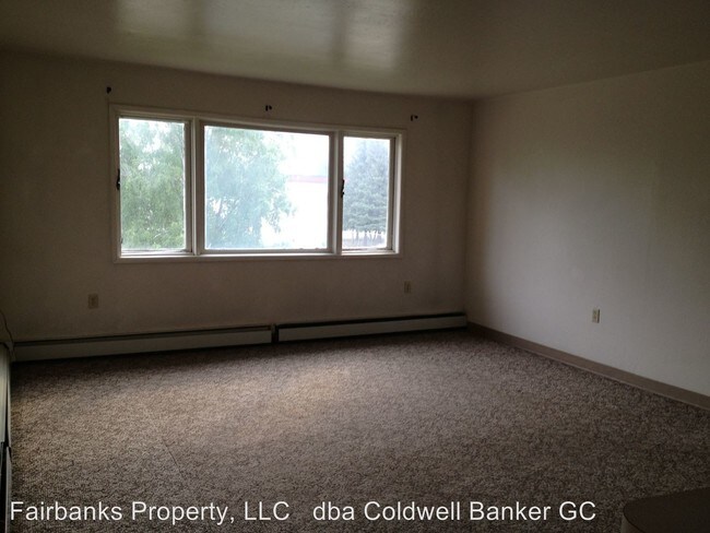Building Photo - 825 17th Ave