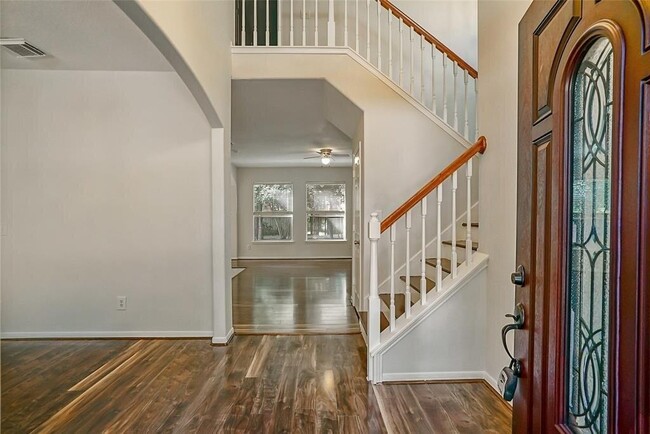 Building Photo - 18 Beckett Hill Pl
