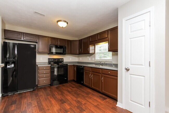 Building Photo - 8937 Hosta Way