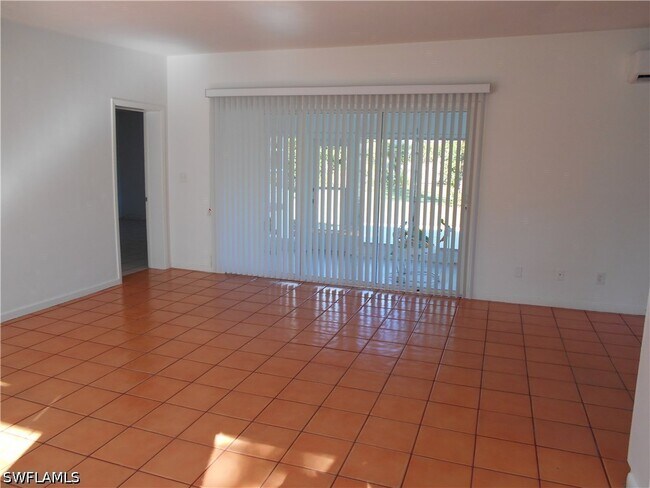 Foto del edificio - 375 4th Ave N