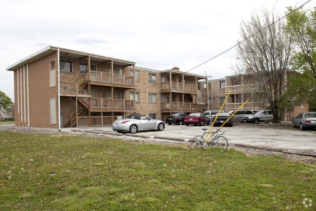 Building Photo - 2200-2204 S 13th Ave