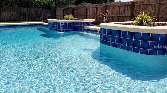 Building Photo - 9126 Sabal Palm Cir