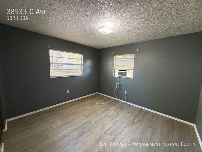 Foto del edificio - 38933 C Ave