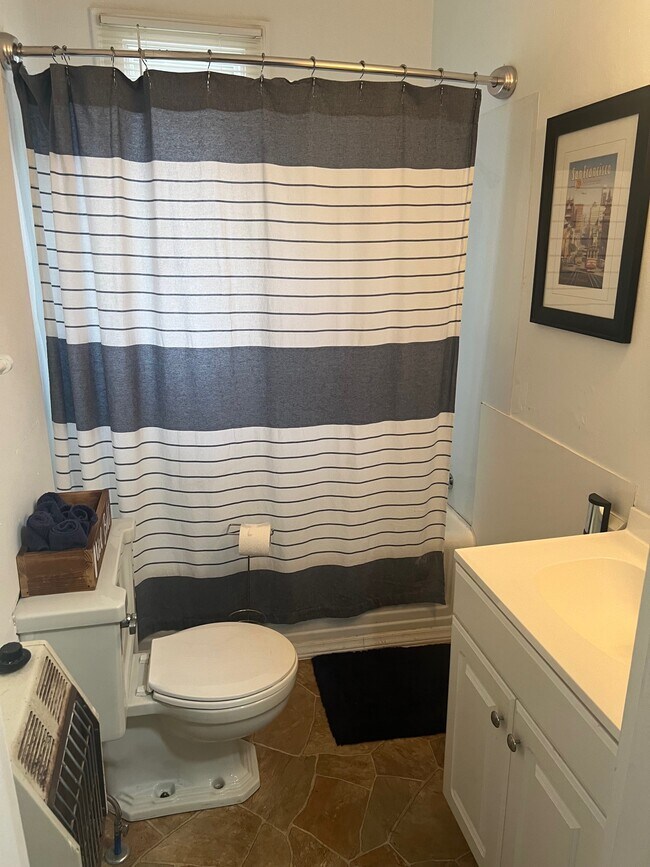 Foto del edificio - 208 Sutton St