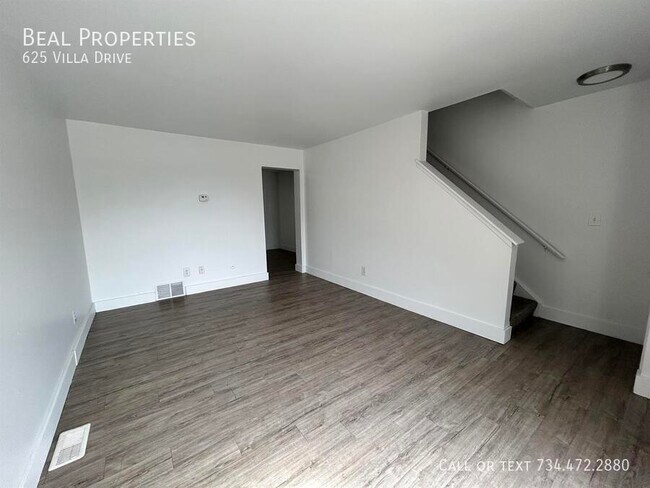 Foto del edificio - 625 Villa Dr
