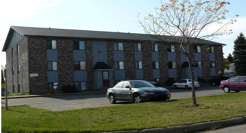 Primary Photo - Longyear Apartments