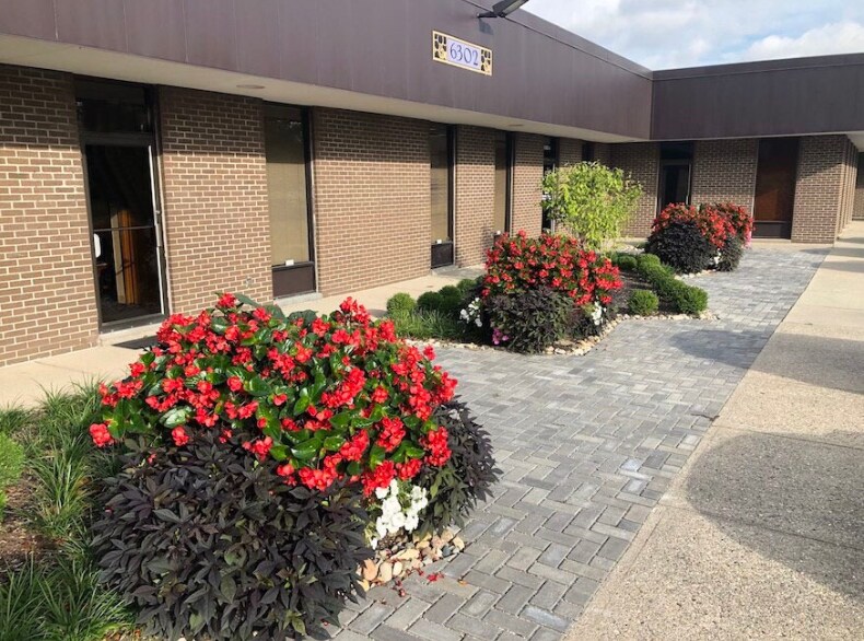 Foto del edificio - 6302 Rucker Rd