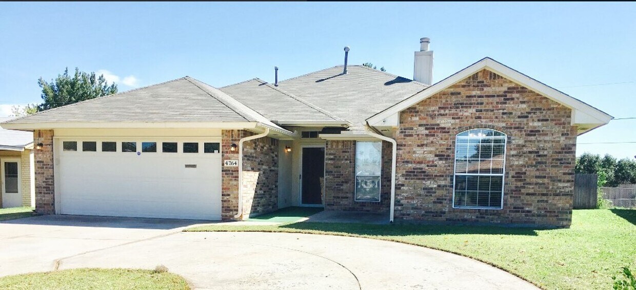 Beautifully Updated 3 Bedroom, 2 Bath Home... - Beautifully Updated 3 Bedroom, 2 Bath Home...