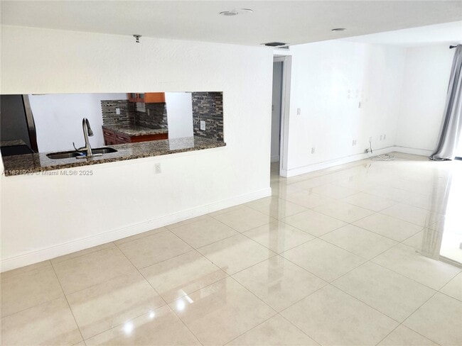 Foto del edificio - 1621 Collins Ave