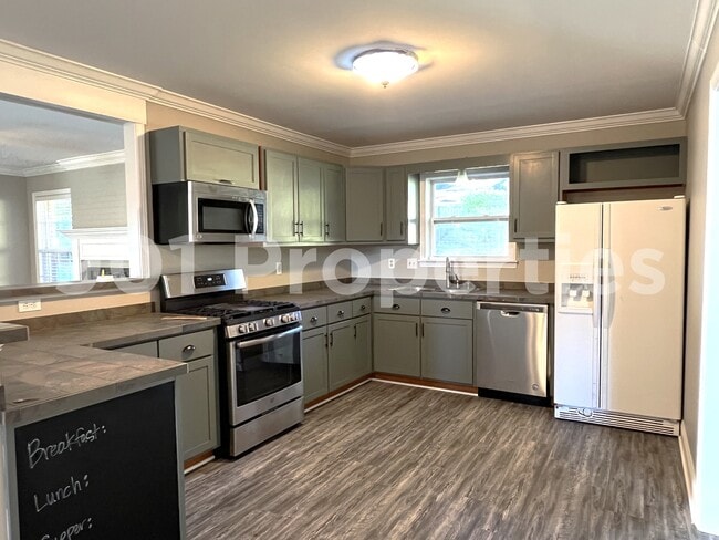 Foto del edificio - 8539 Chesterfield Dr