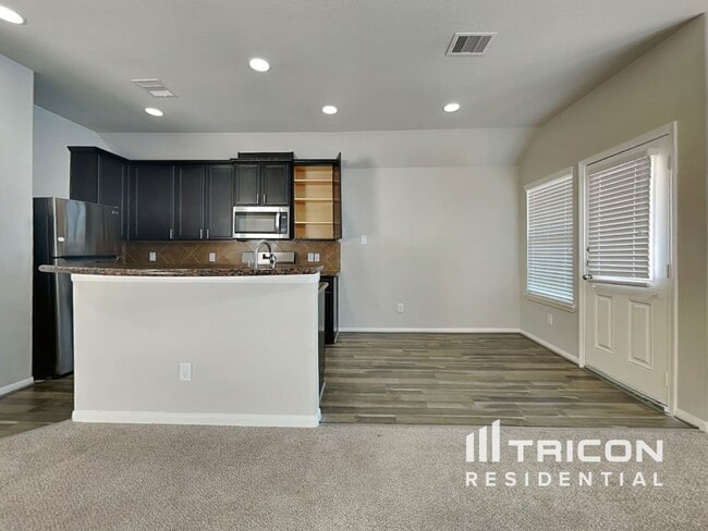 Building Photo - 17103 Amarose Dr