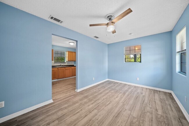 Building Photo - 4103 Holly Hill