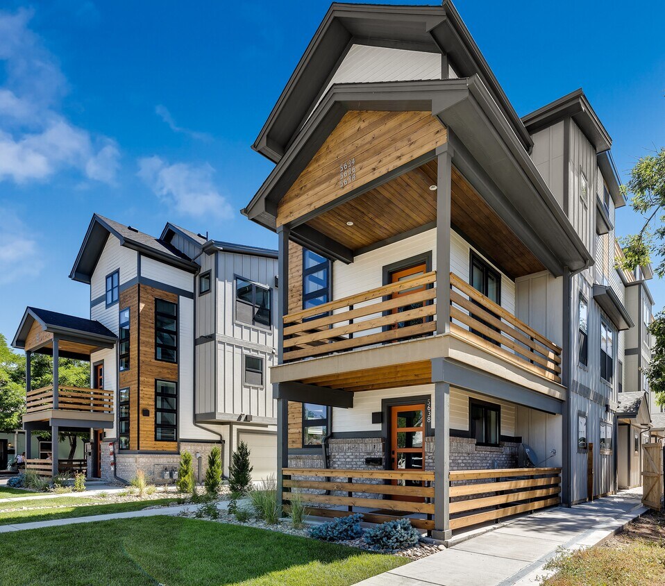 2b/2.5bath/private rooftop & patio - 5634 South Curtice Street (Littleton, CO)