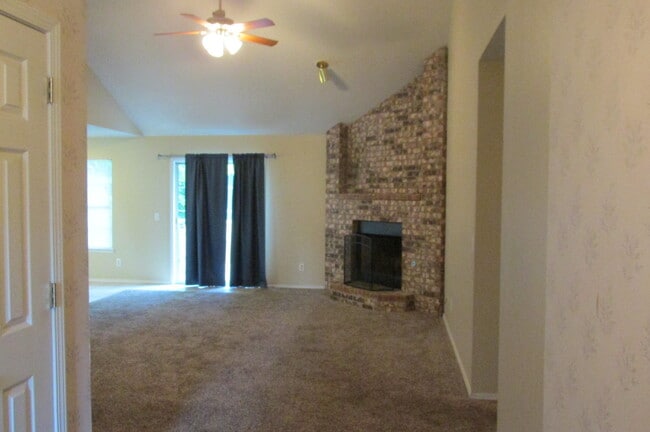 Building Photo - ***3456 W. Vassar***