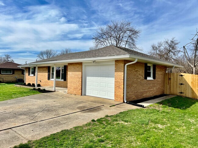 Foto del edificio - Newly remodeled, furnished home Trenton, Ohio
