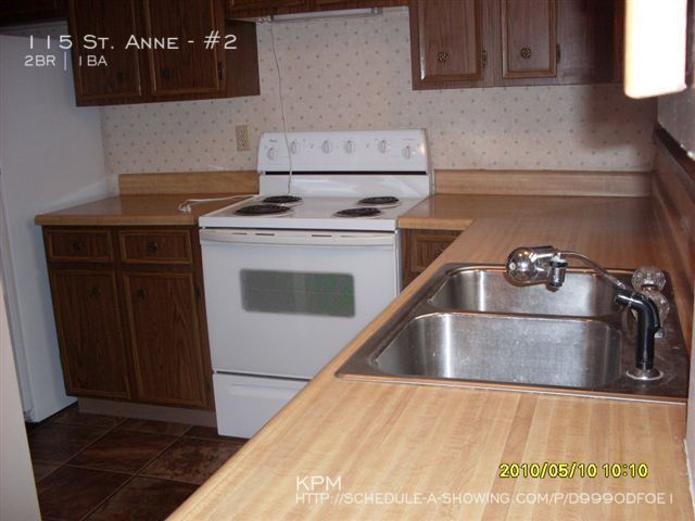 Building Photo - 115 Saint Anne St