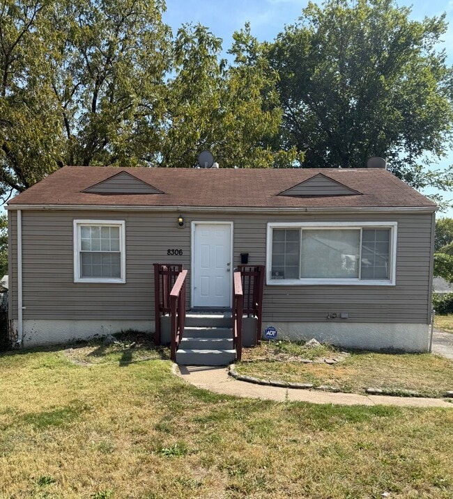 Building Photo - 8306 Whitewater Dr
