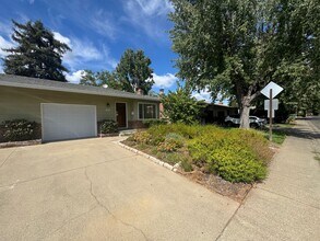 Building Photo - 1541 Gary Way