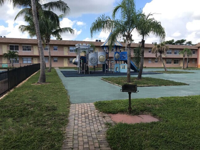 Foto del edificio - 95-101 NE 41 ST