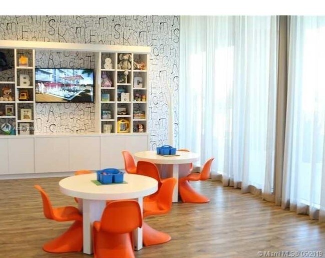 Foto del edificio - 8500 NW 52nd St